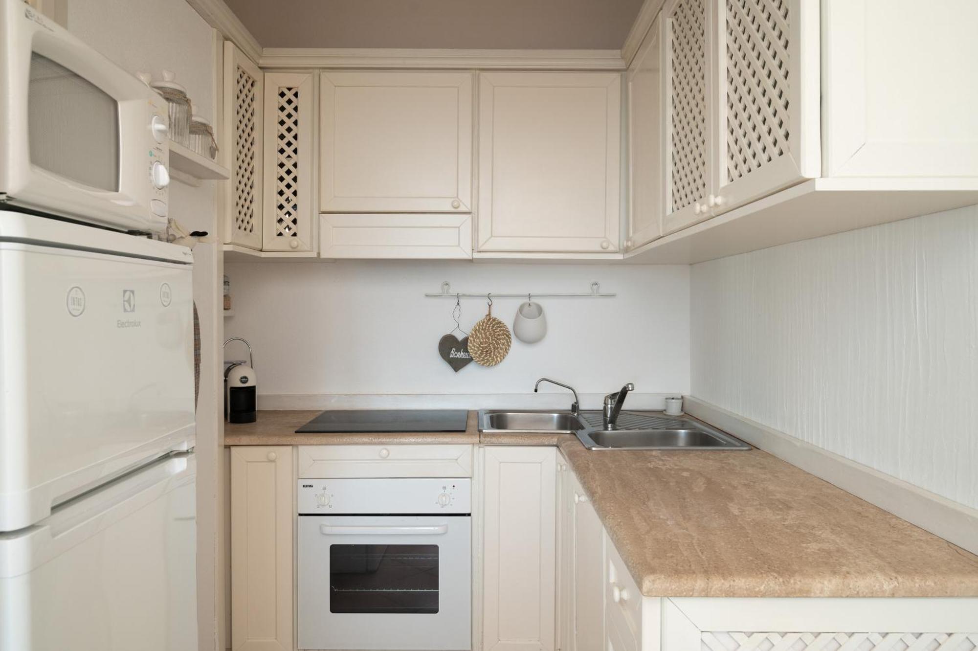 S'Abba Seafront Apartments - Your House In Sardinia ゴルフォ・アランチ エクステリア 写真