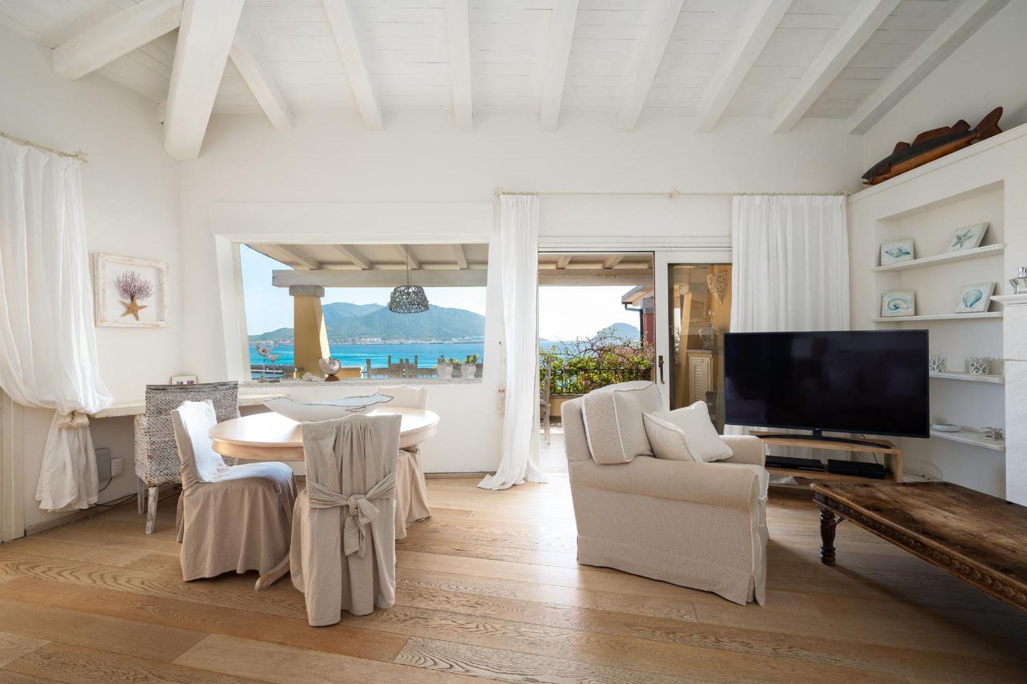 S'Abba Seafront Apartments - Your House In Sardinia ゴルフォ・アランチ エクステリア 写真