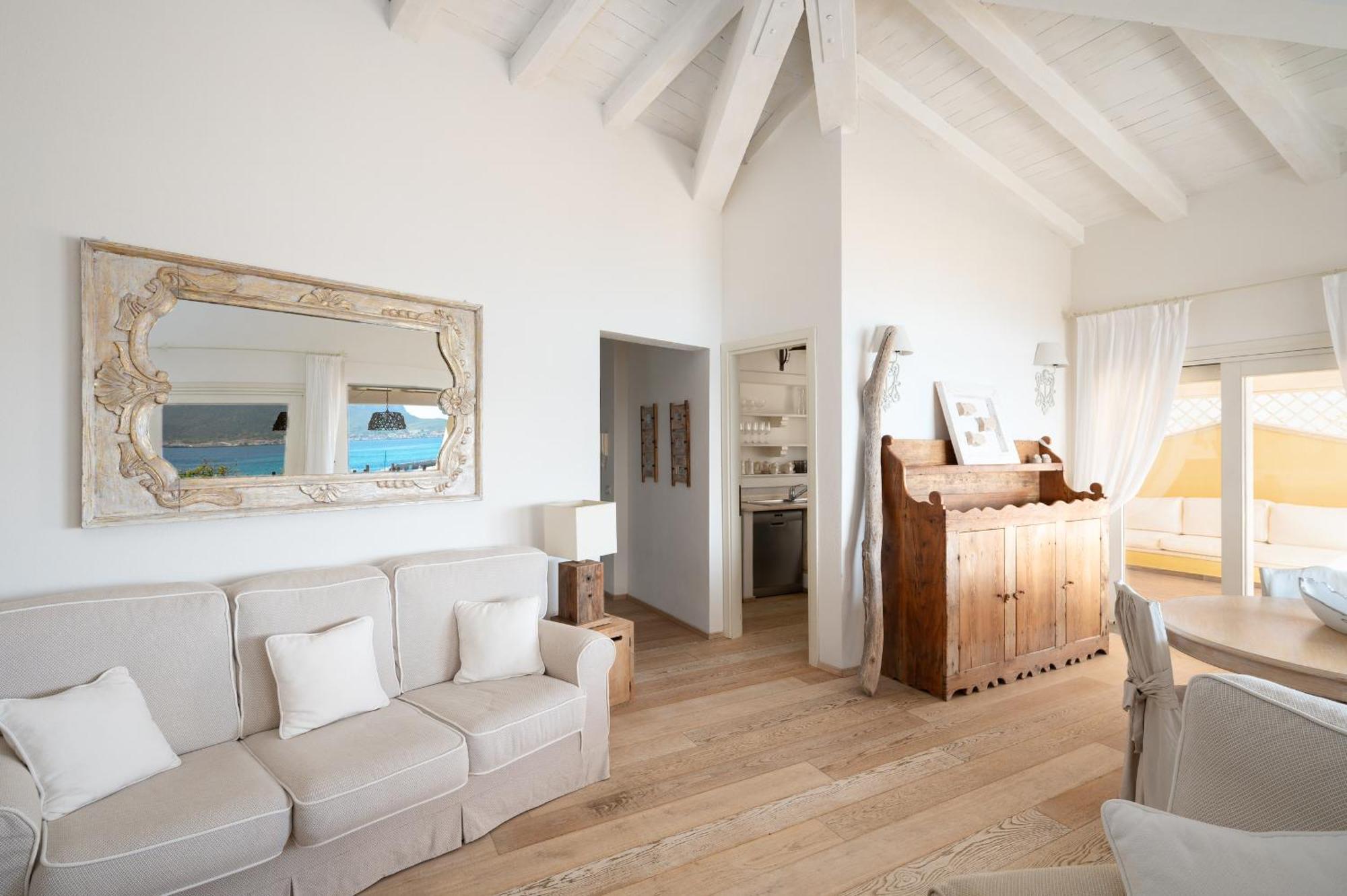 S'Abba Seafront Apartments - Your House In Sardinia ゴルフォ・アランチ エクステリア 写真