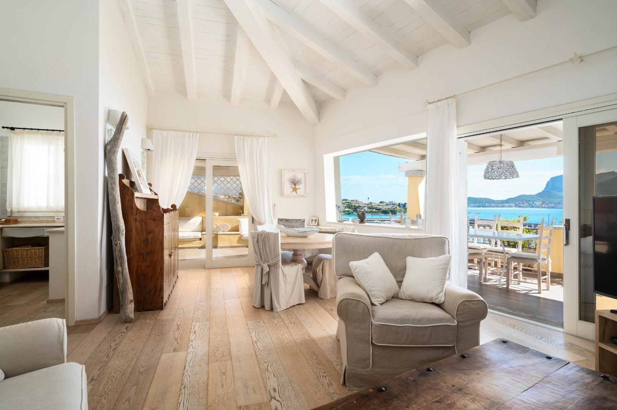 S'Abba Seafront Apartments - Your House In Sardinia ゴルフォ・アランチ エクステリア 写真