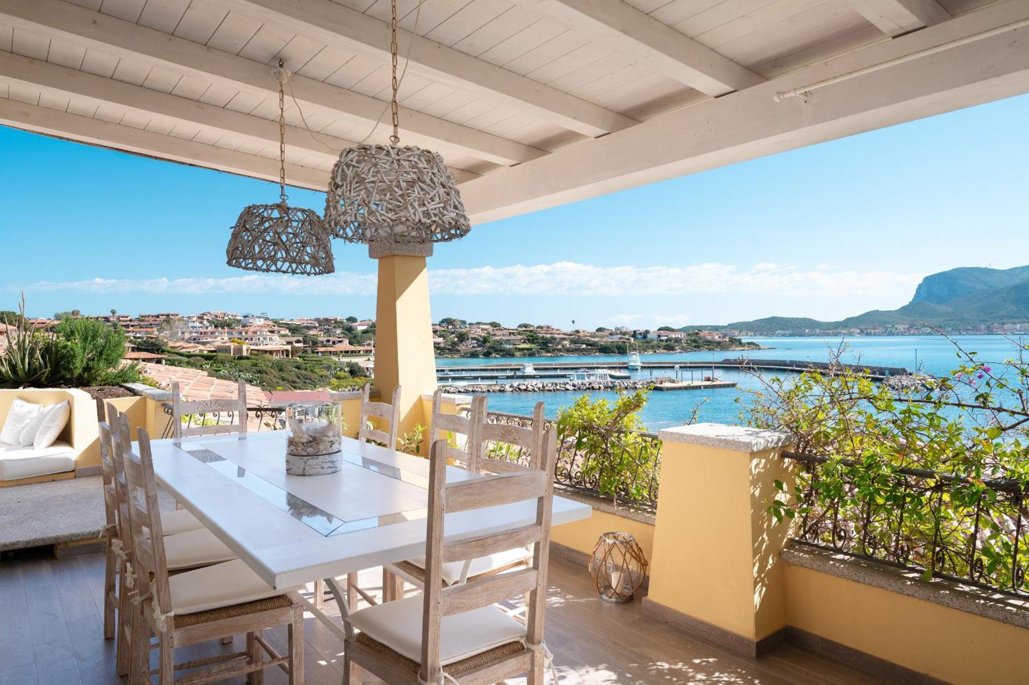 S'Abba Seafront Apartments - Your House In Sardinia ゴルフォ・アランチ エクステリア 写真