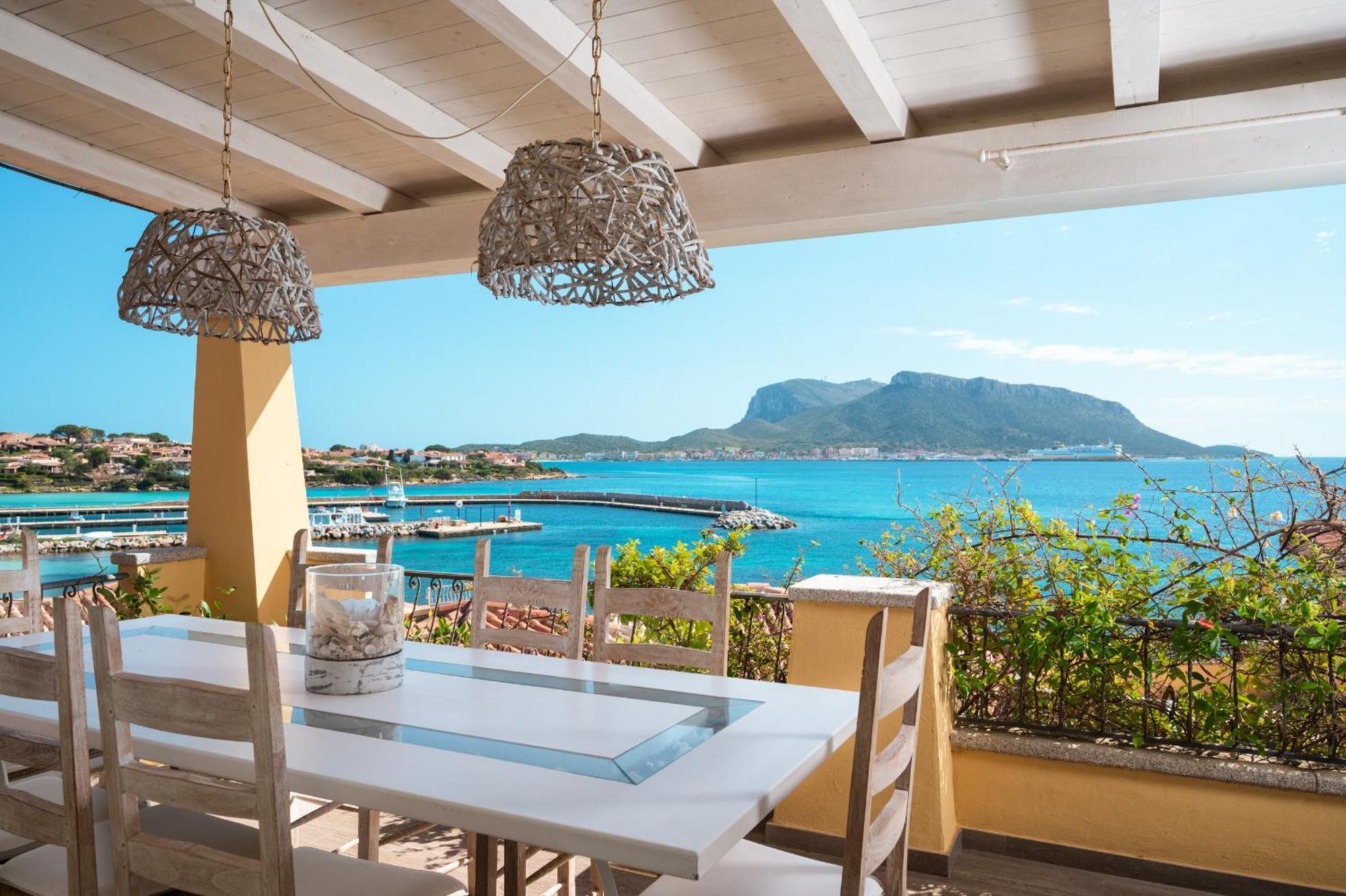 S'Abba Seafront Apartments - Your House In Sardinia ゴルフォ・アランチ エクステリア 写真