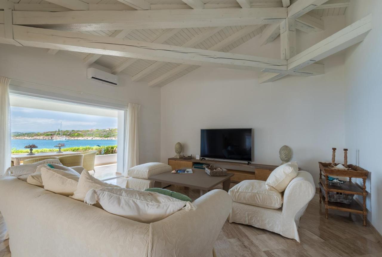 S'Abba Seafront Apartments - Your House In Sardinia ゴルフォ・アランチ エクステリア 写真